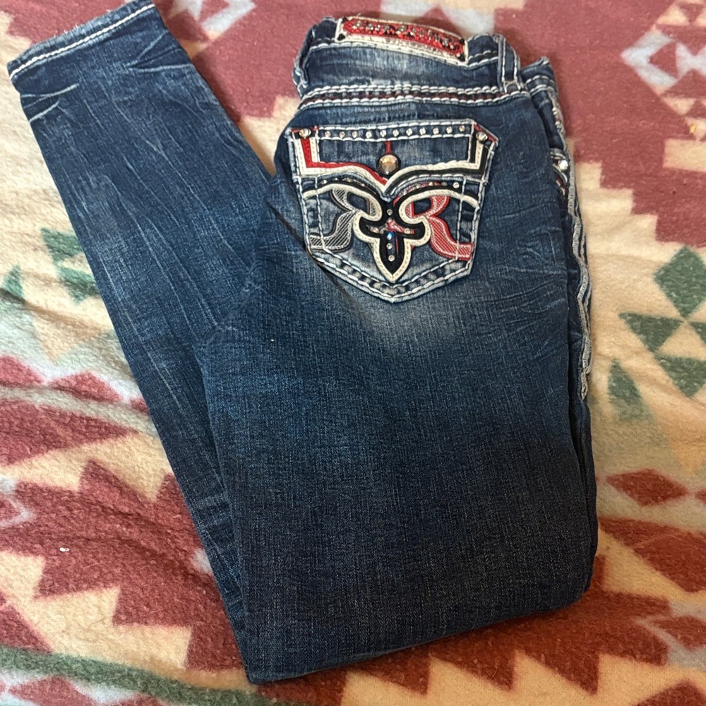 Stylish Blue Jeans with Embroidered Pocket